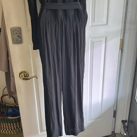 J. CREW DRAPERY PUFF LONG SLEEVE BUTTON UP JUMPSUIT SIZE 6 - Picture 10 of 16